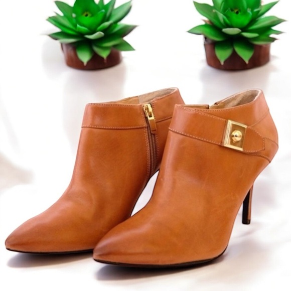 Enzo Angiolini Cognac “Corynn” Ankle Booties - Picture 3 of 16